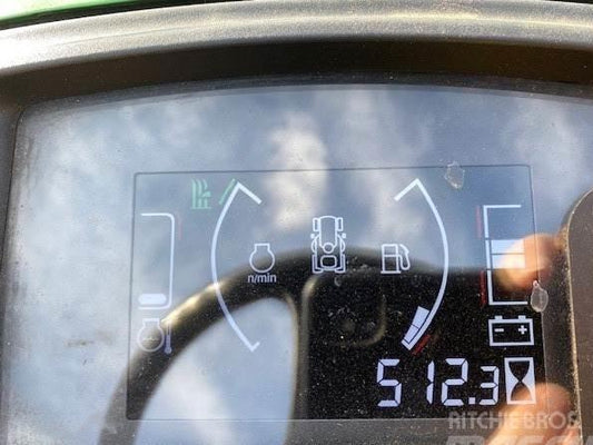 Tractor - John Deere X750