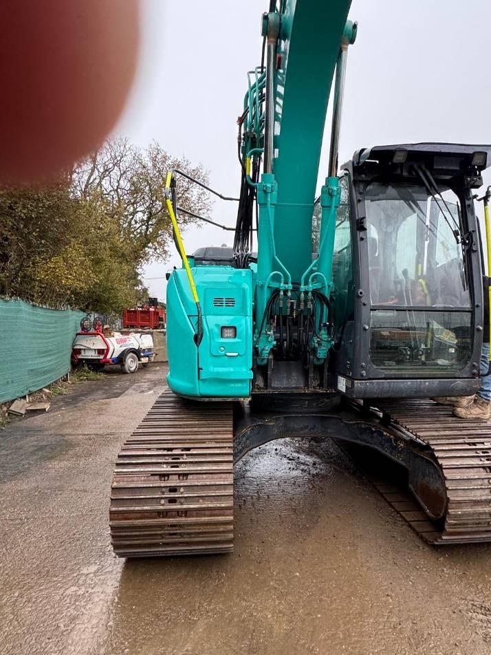Excavator pe senile - Kobelco SK 140 SR LC-7