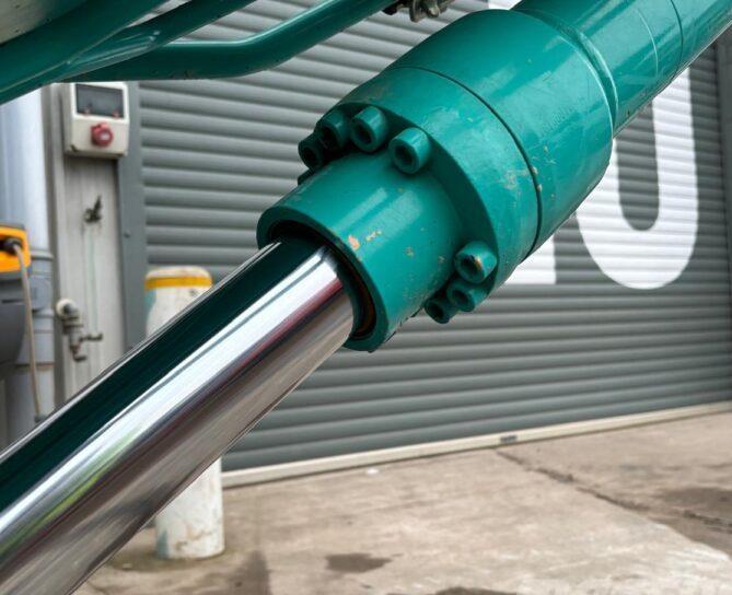 Excavator pe senile - Kobelco SK130 LC-11