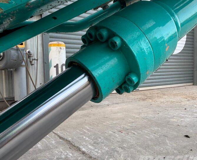 Excavator pe senile - Kobelco SK130LC-11