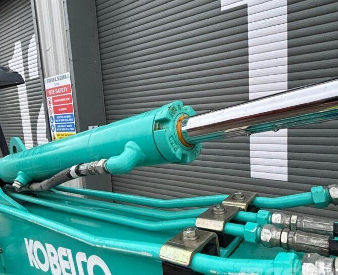 Miniexcavator - Kobelco SK17SR-3E