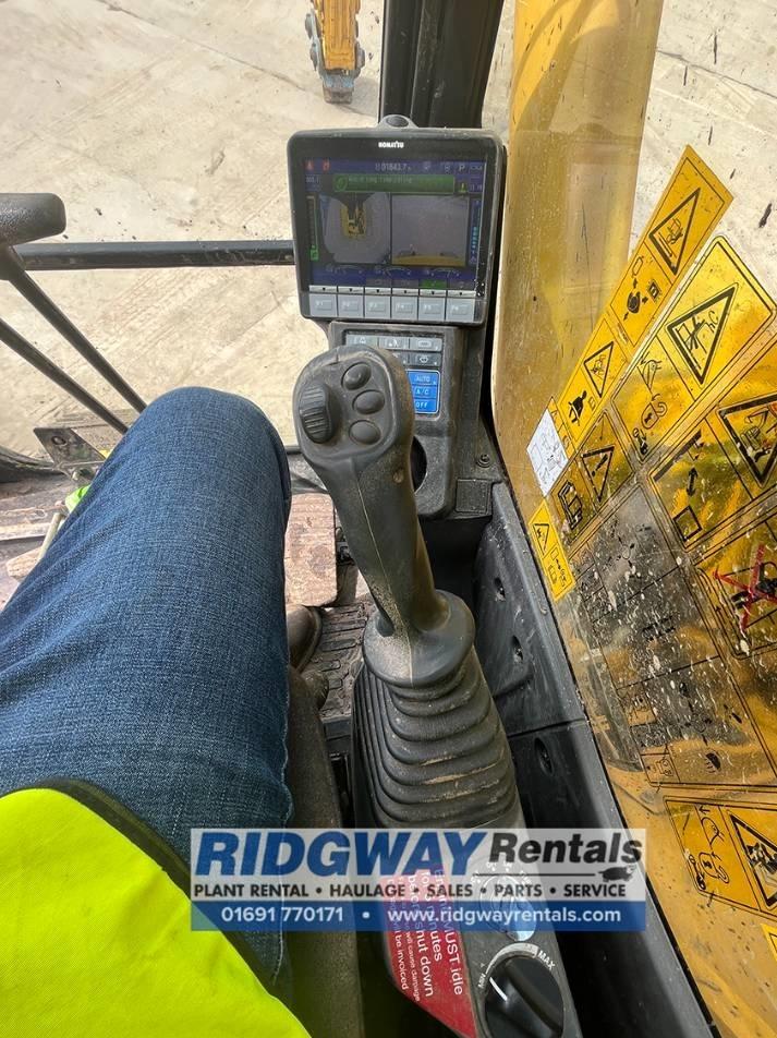 Excavator pe senile - Komatsu PC 228 USLC-11