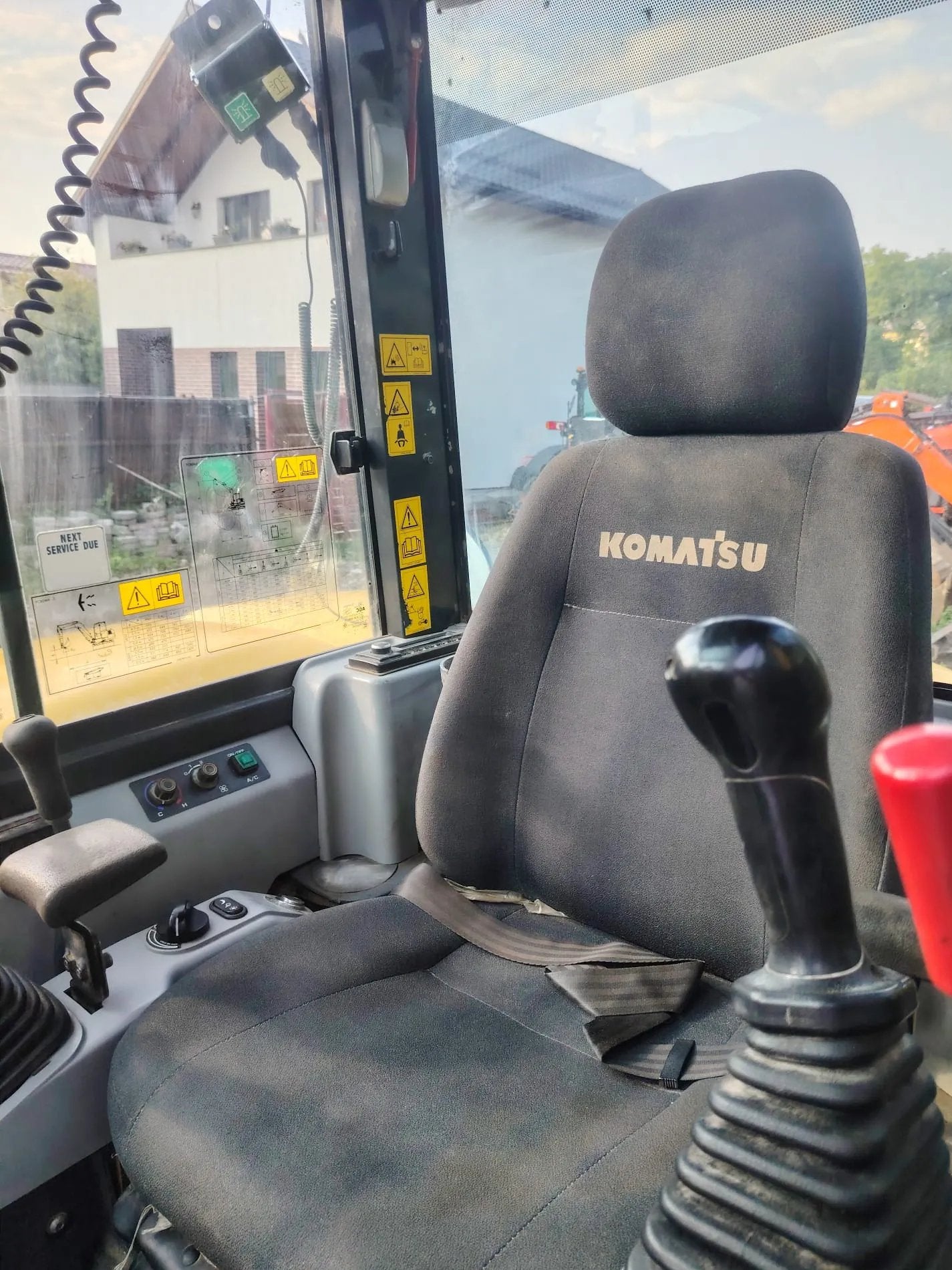 Midiexcavatorul - Komatsu PC80