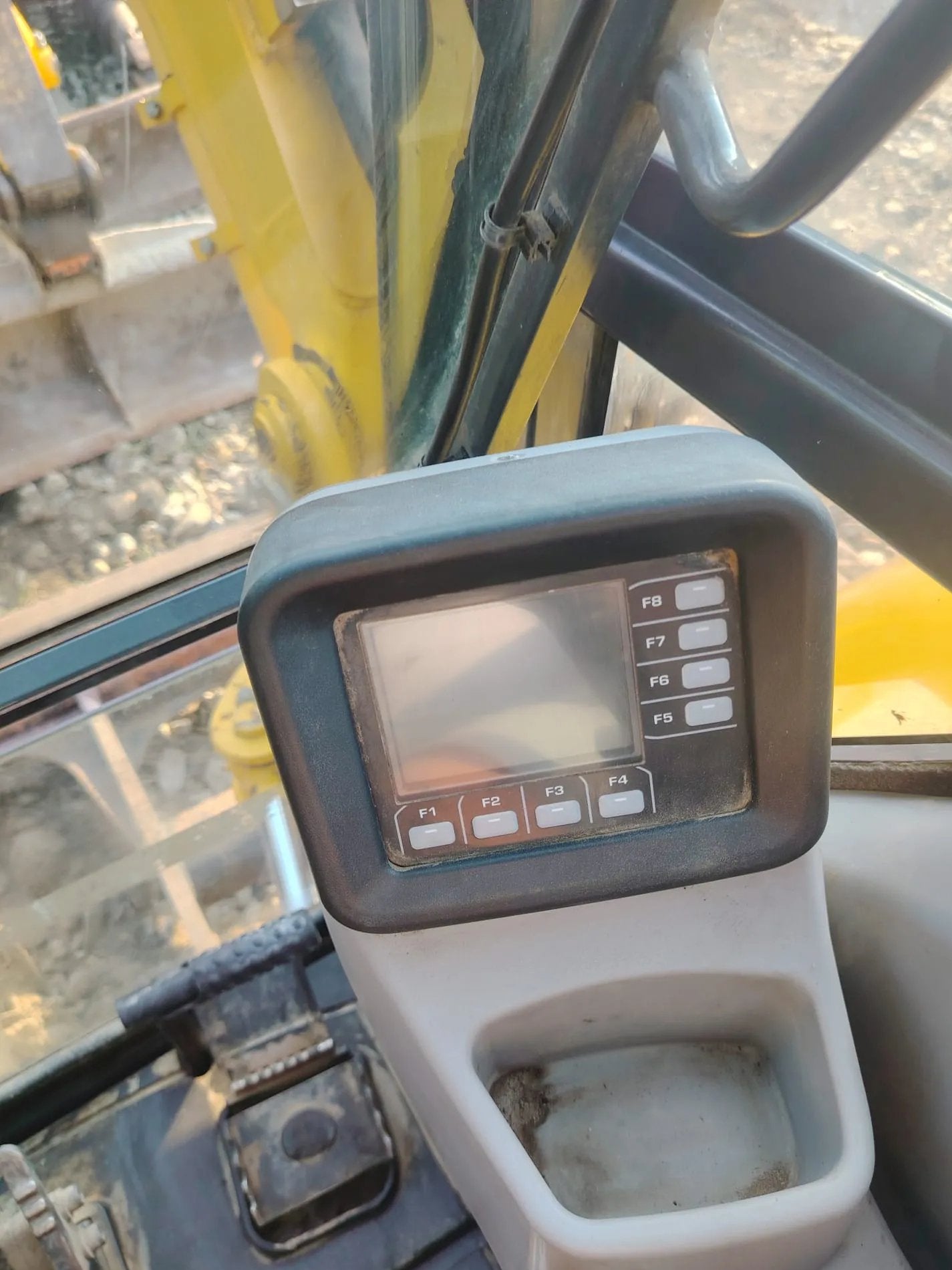 Midiexcavatorul - Komatsu PC80