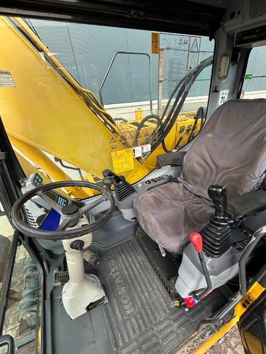 Excavator pe roti - Komatsu PW 160-7 - PW160 - PW 160 - PW 180 - PW 140