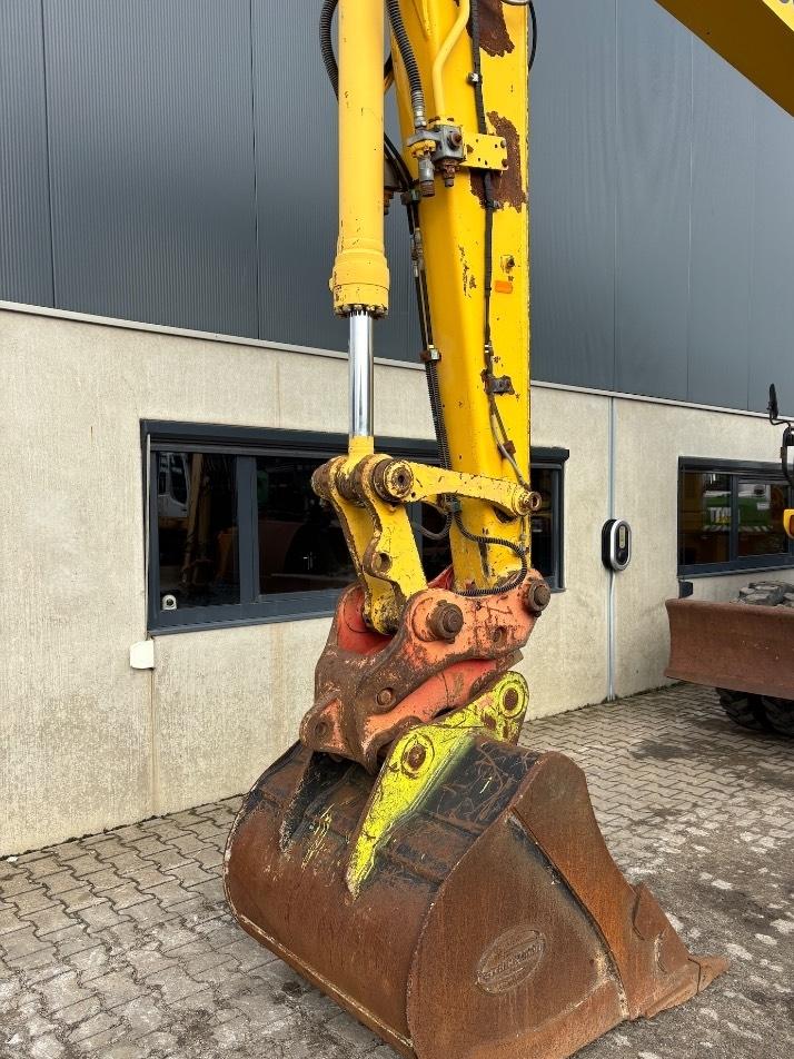 Excavator pe roti - Komatsu PW 160-7 - PW160 - PW 160 - PW 180 - PW 140