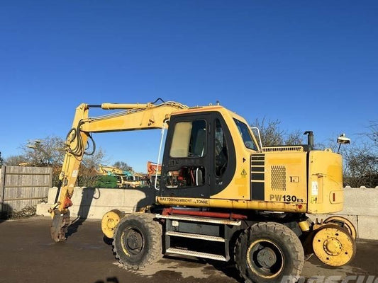 Excavator pe roti - Komatsu PW130-6