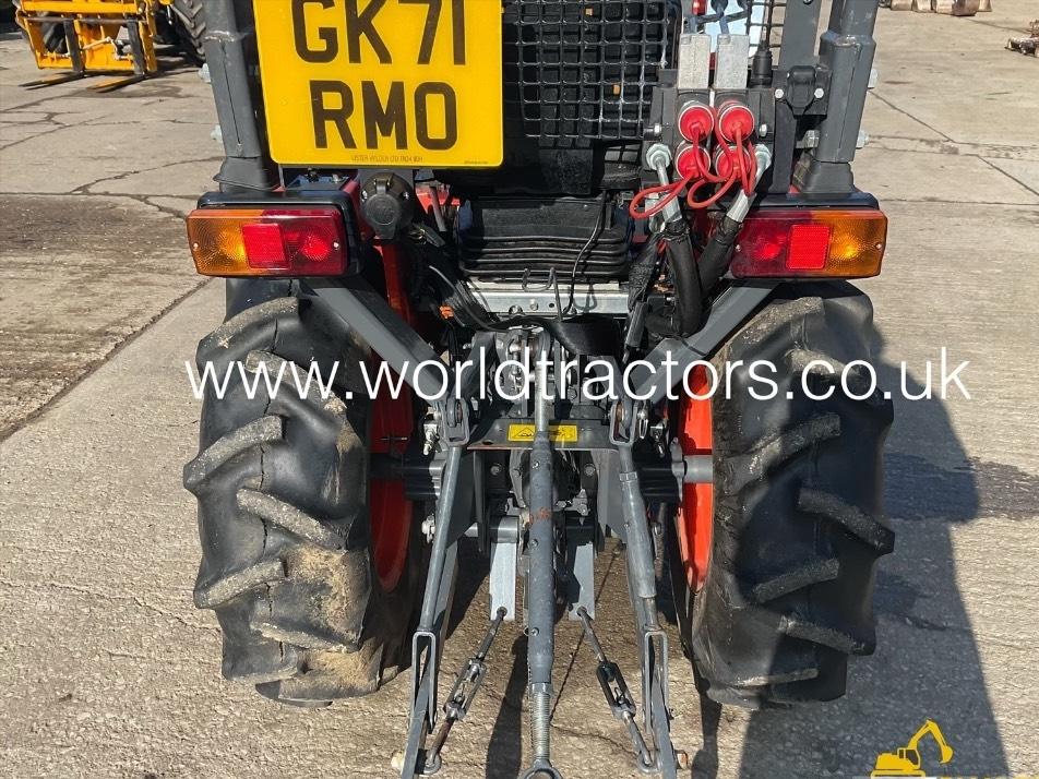 Tractor - Kubota B 1241