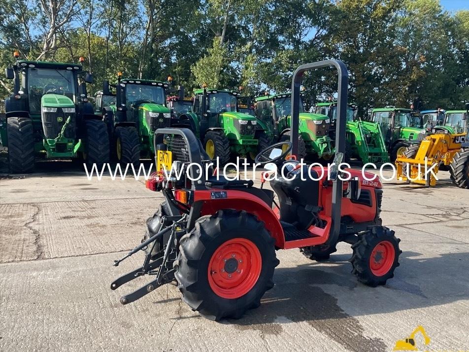 Tractor - Kubota B 1241