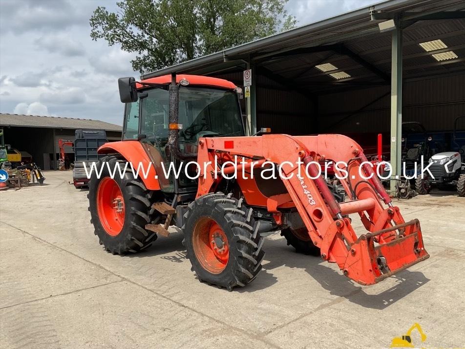 Tractor - Kubota M 108 S