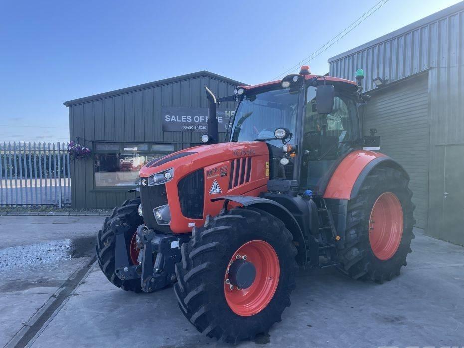 Tractor - Kubota M 7153