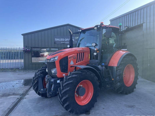 Tractor - Kubota M 7153