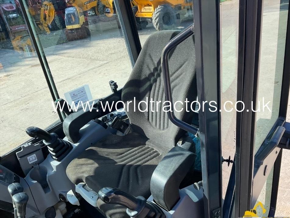 Miniexcavator - Kubota U 27-4