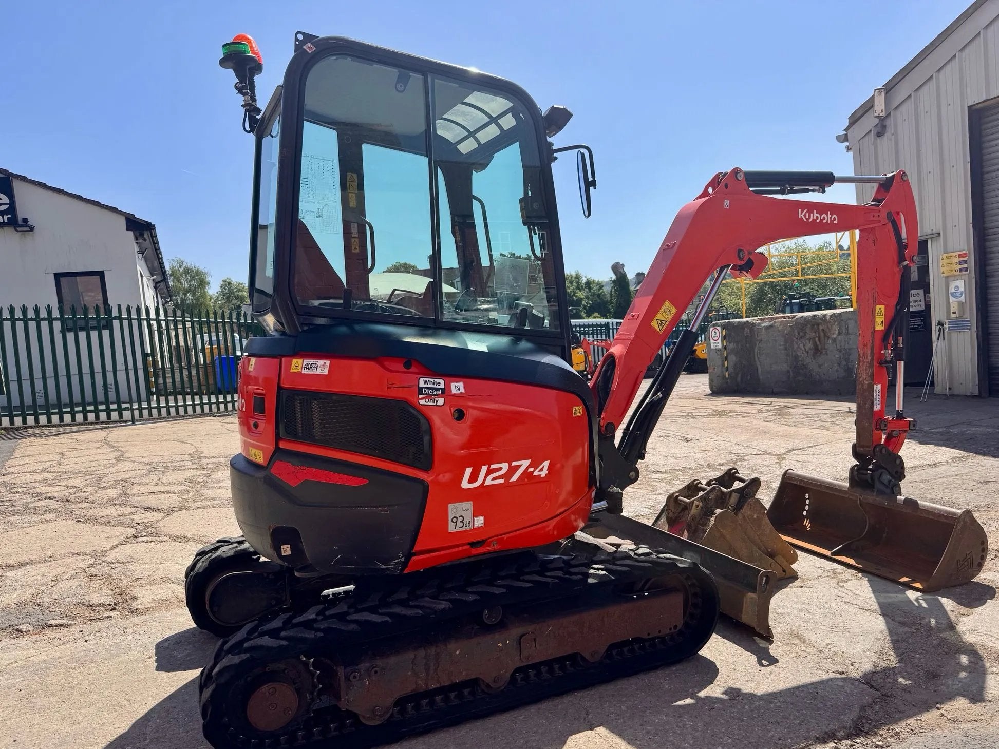 Utilaj - Kubota U27 - VASTech Machinery