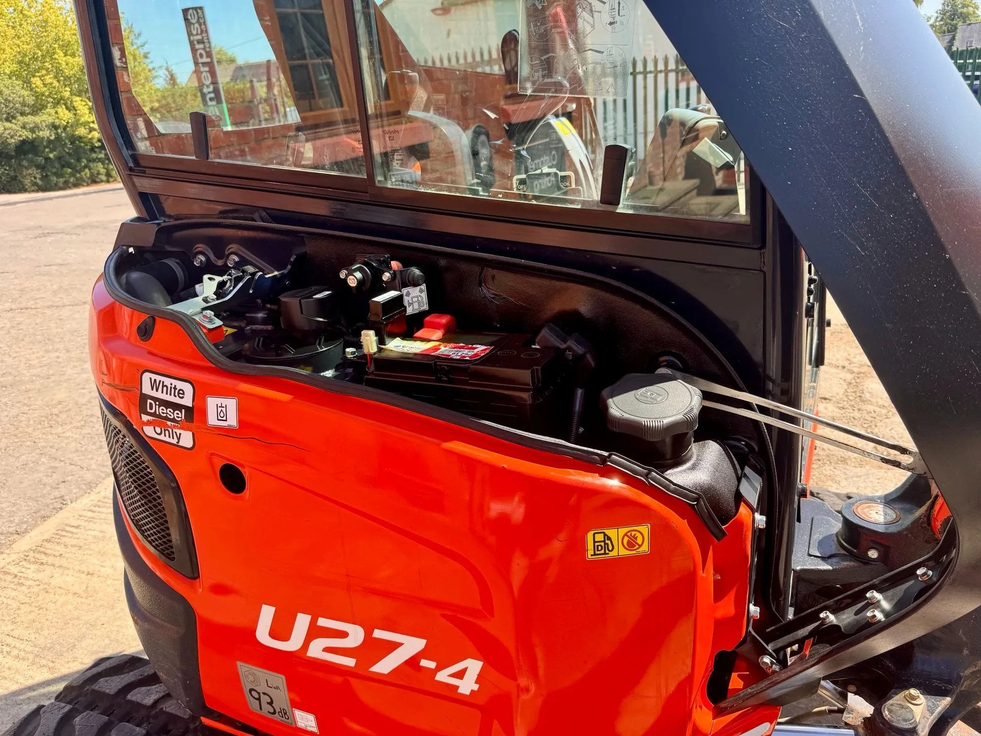 Utilaj - Kubota U27 - VASTech Machinery