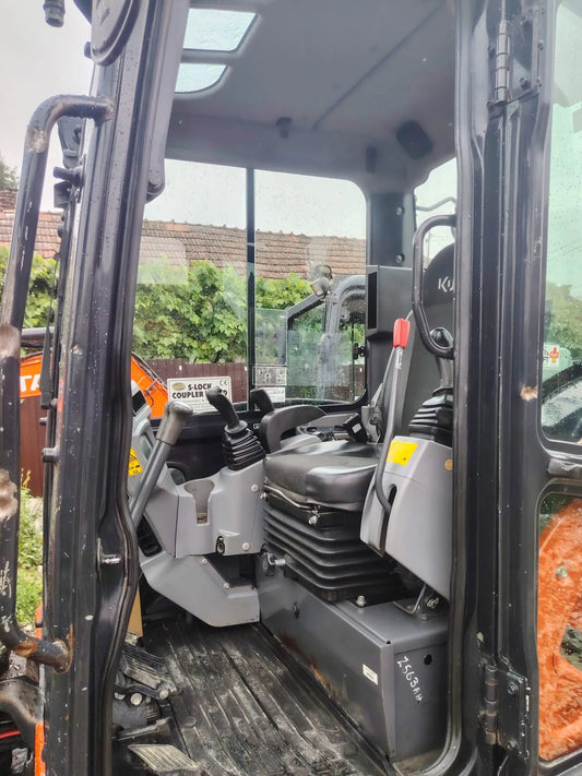 Kubota U48