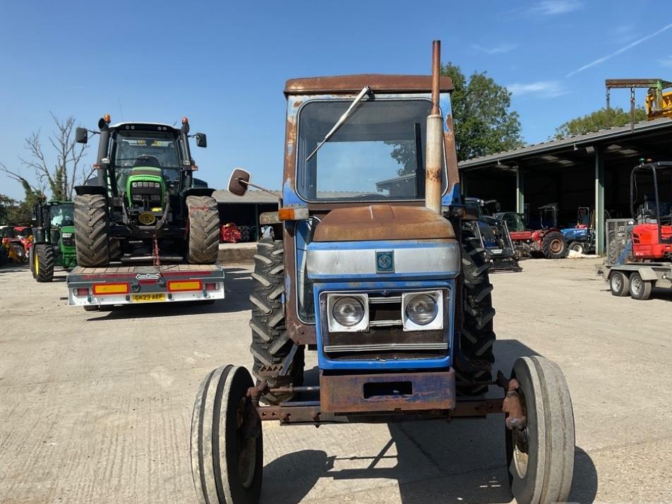 Tractor - Leyland 272