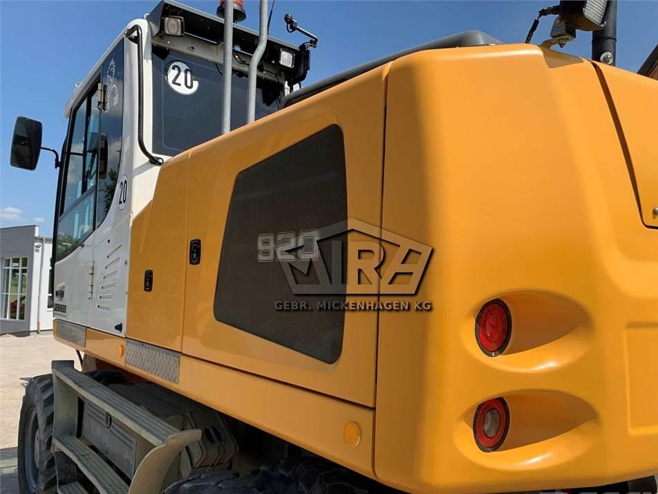 Excavator pe roti - Liebherr A 920 Litronic