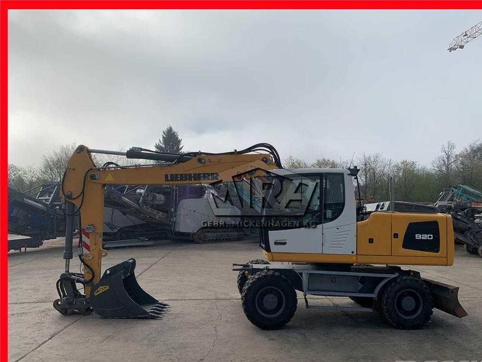 Excavator pe roti - Liebherr A 920 Litronic