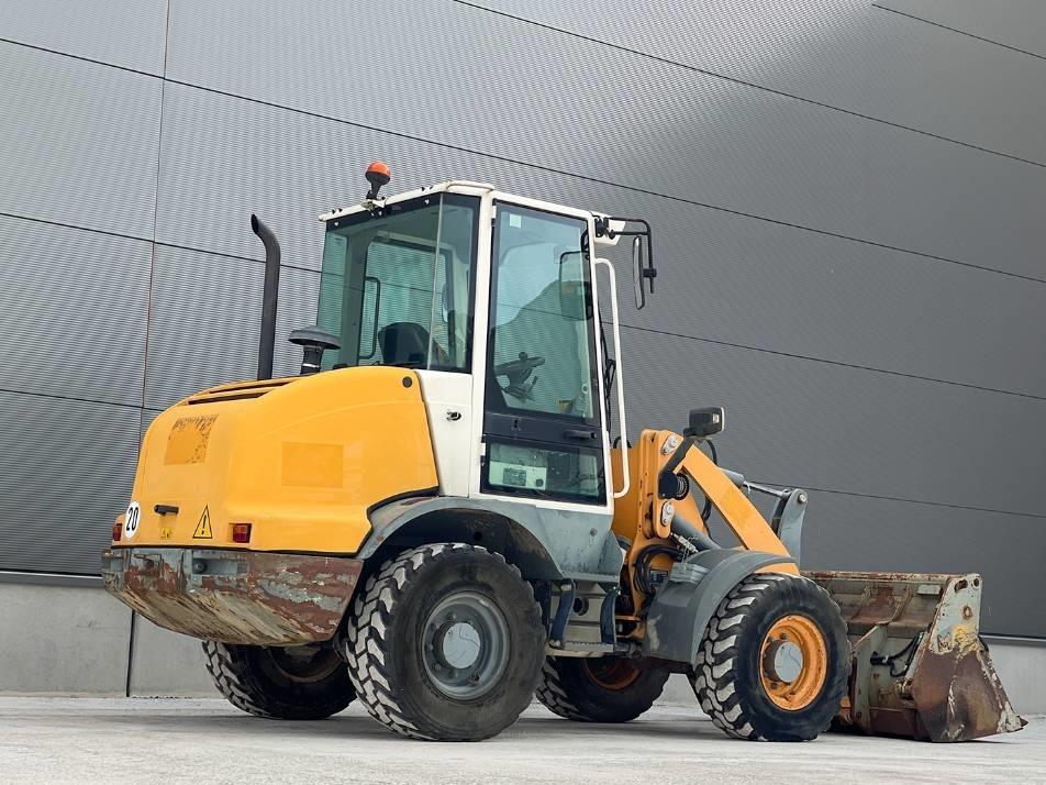 Incarcator frontal - Liebherr L 506