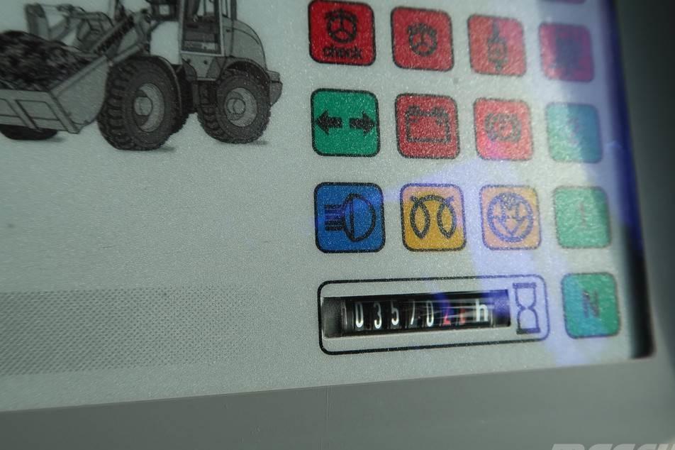 Incarcator frontal - Liebherr L 506