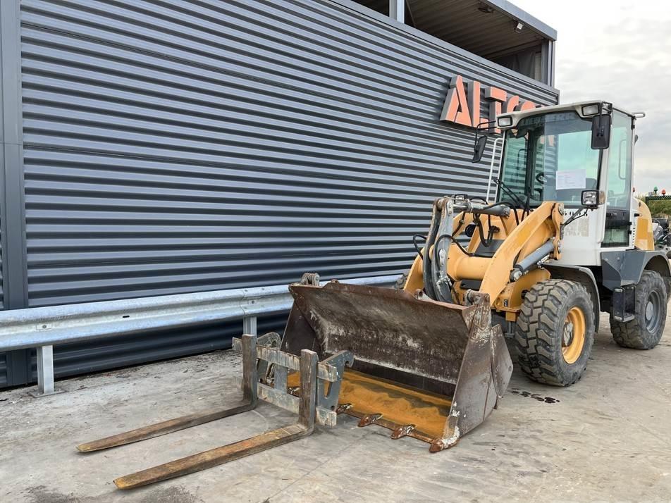 Incarcator frontal - Liebherr L 506