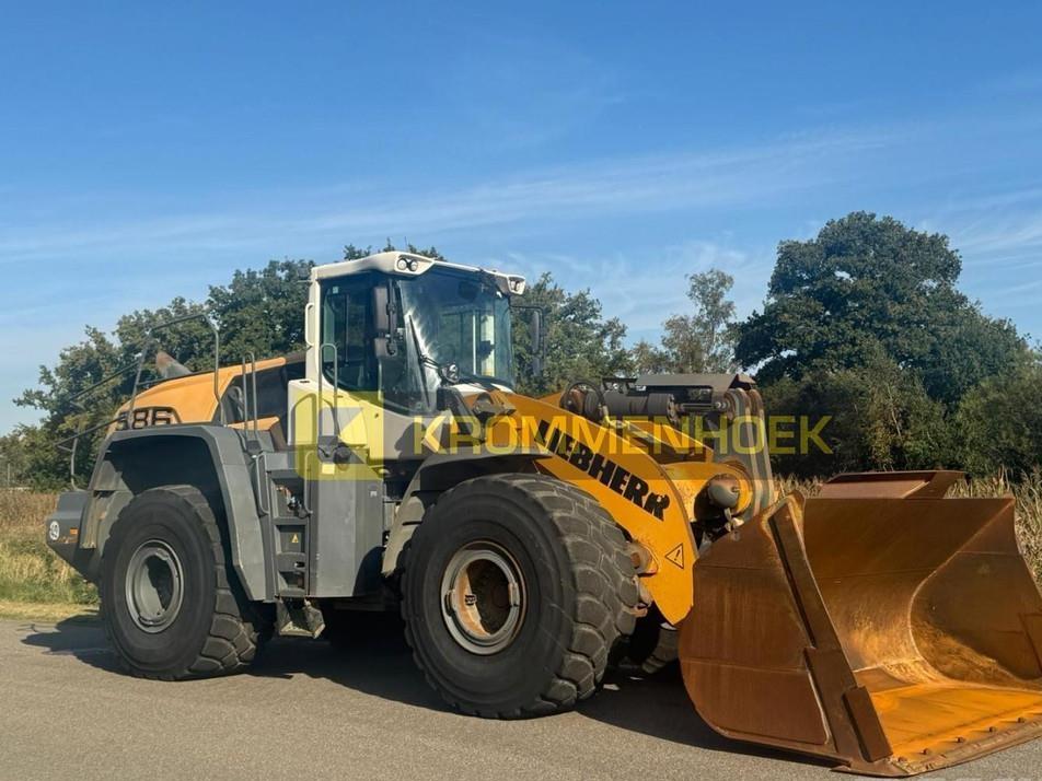 Incarcator frontal - Liebherr L 586 Xpower