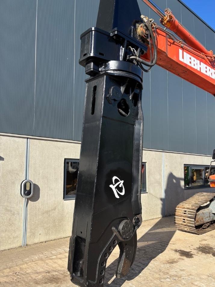 Excavator pe senile - Liebherr R 922 HD S L with LaBounty Shear