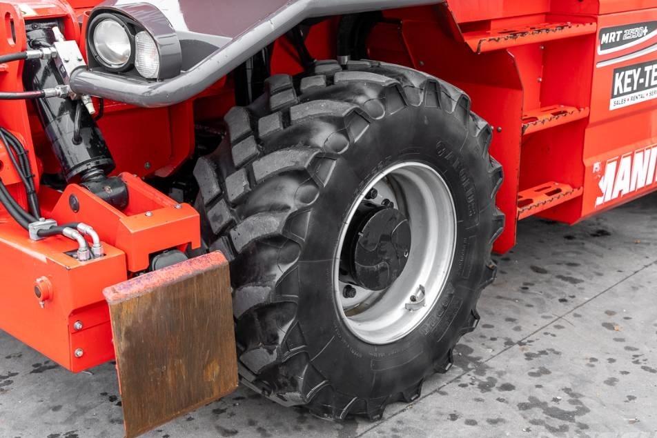 Incarcator telescopic - Manitou MRT 2550