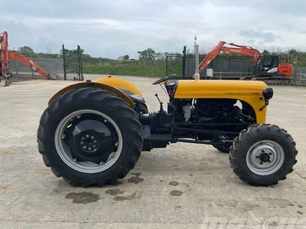 Tractor - Massey Ferguson 35