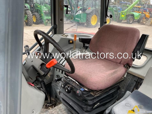 Tractor - Massey Ferguson 4235