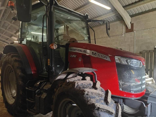 Tractor - Massey Ferguson 5709m cab