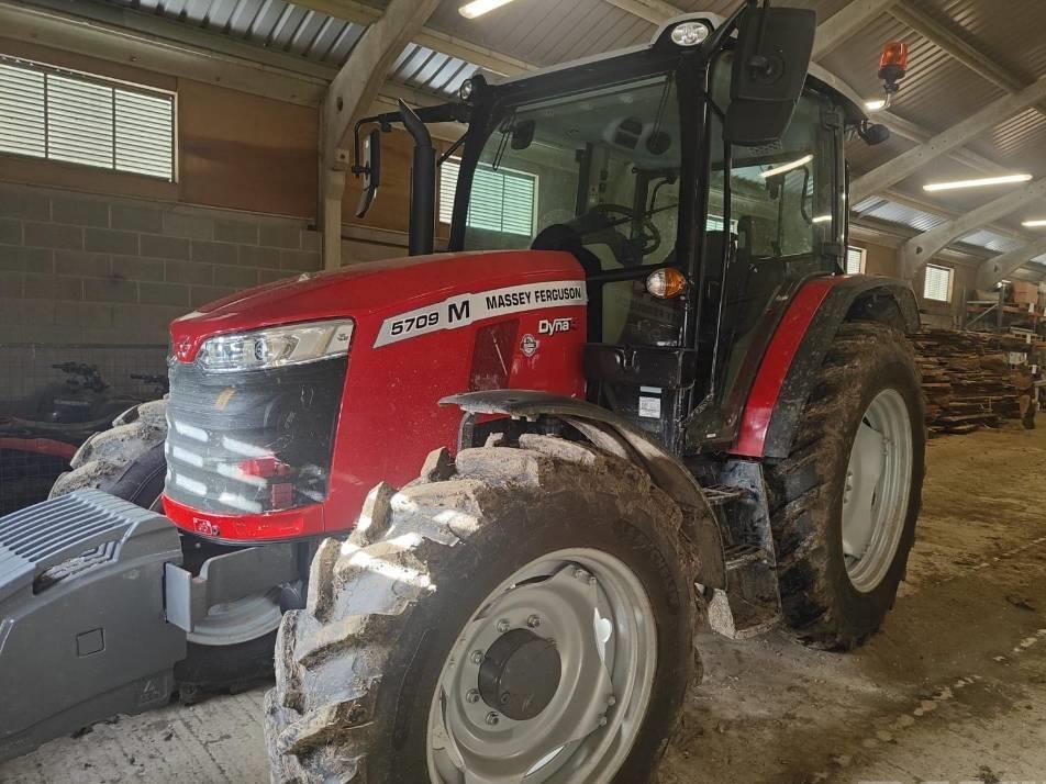Tractor - Massey Ferguson 5709m cab