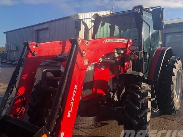 Tractor - Massey Ferguson 5711 GLOBAL