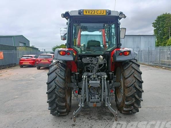 Tractor - Massey Ferguson 5711M CAB