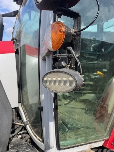 Tractor - Massey Ferguson 5S.145