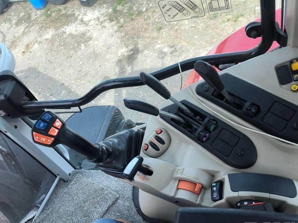 Tractor - Massey Ferguson 6S.135