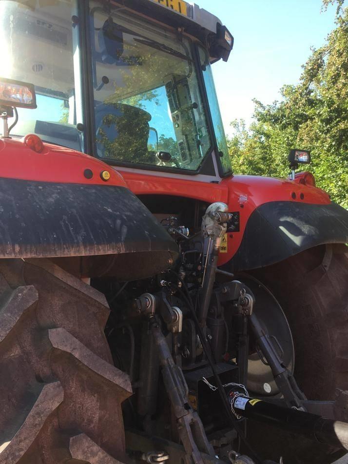 Tractor - Massey Ferguson 6S.145 ESD6