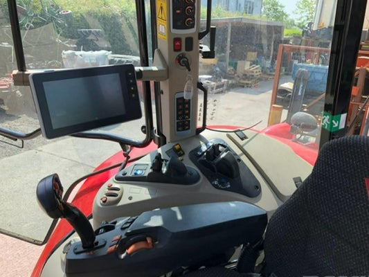 Tractor - Massey Ferguson 7718