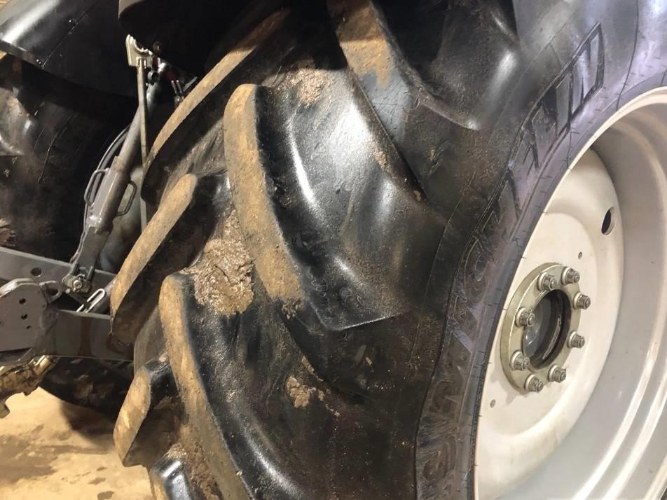 Tractor - Massey Ferguson 7718