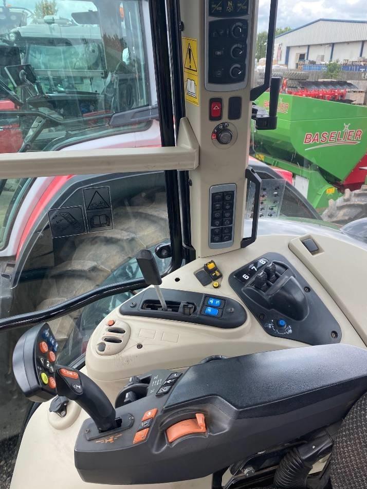 Tractor - Massey Ferguson 7718S Efficient Dyna 6 4WD Tractor