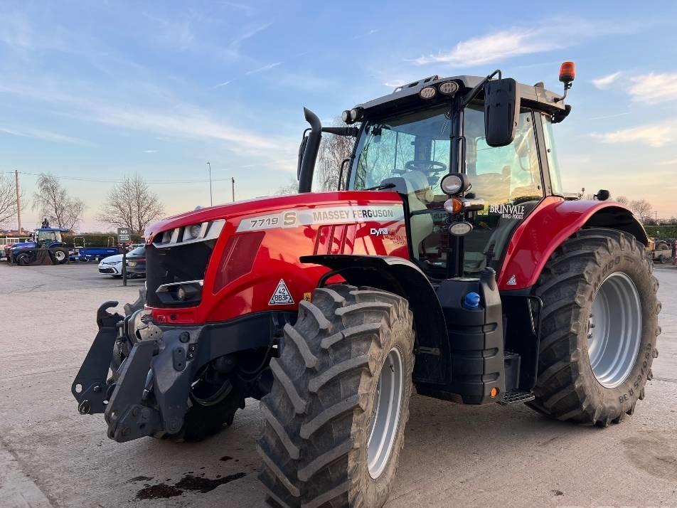 Tractor - Massey Ferguson 7719