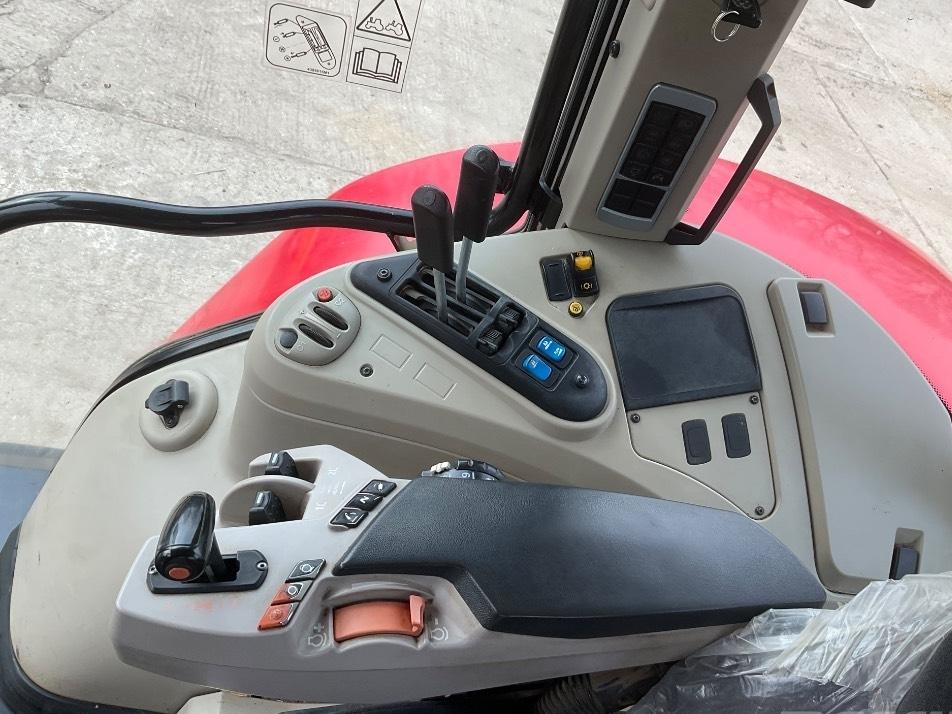 Tractor - Massey Ferguson 7720 DYNA-6