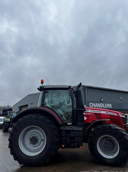 Tractor - Massey Ferguson 8740 SEXDV