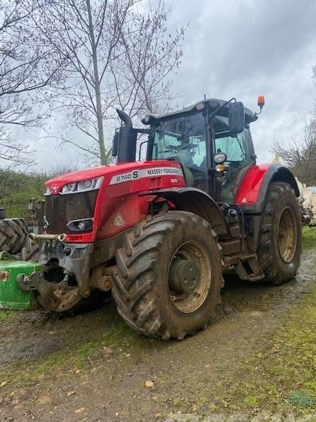 Tractor - Massey Ferguson 8740S EXDV