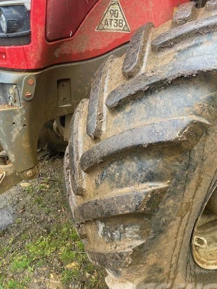 Tractor - Massey Ferguson 8740S EXDV