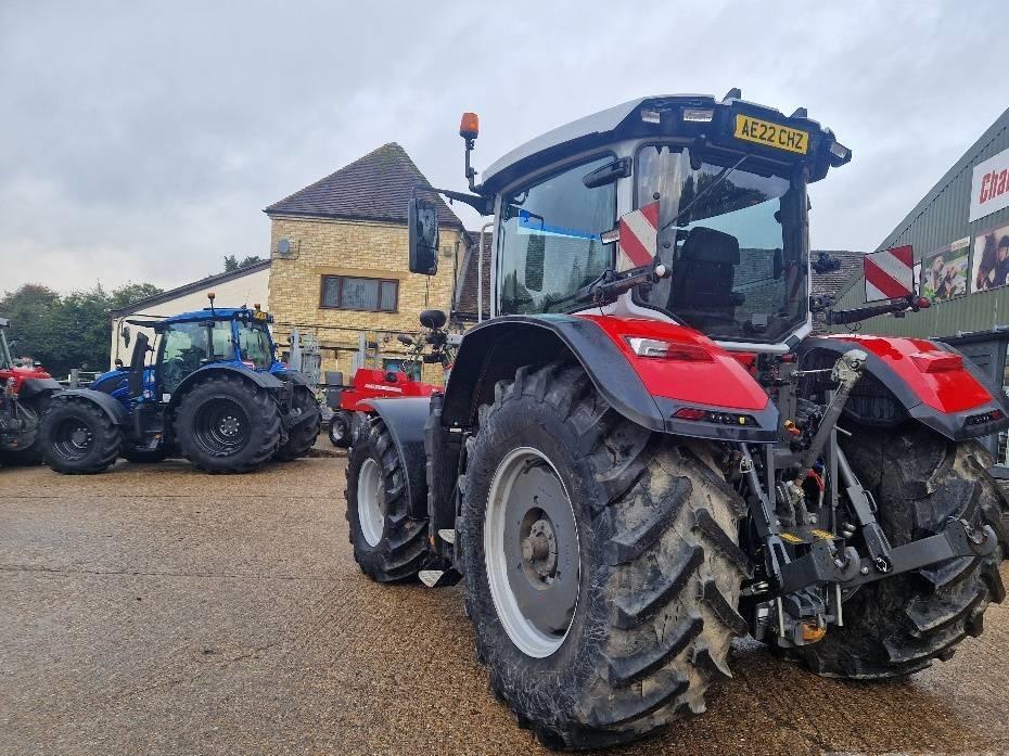 Tractor - Massey Ferguson 8S.265 EXD7