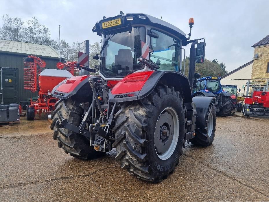 Tractor - Massey Ferguson 8S.265 EXD7
