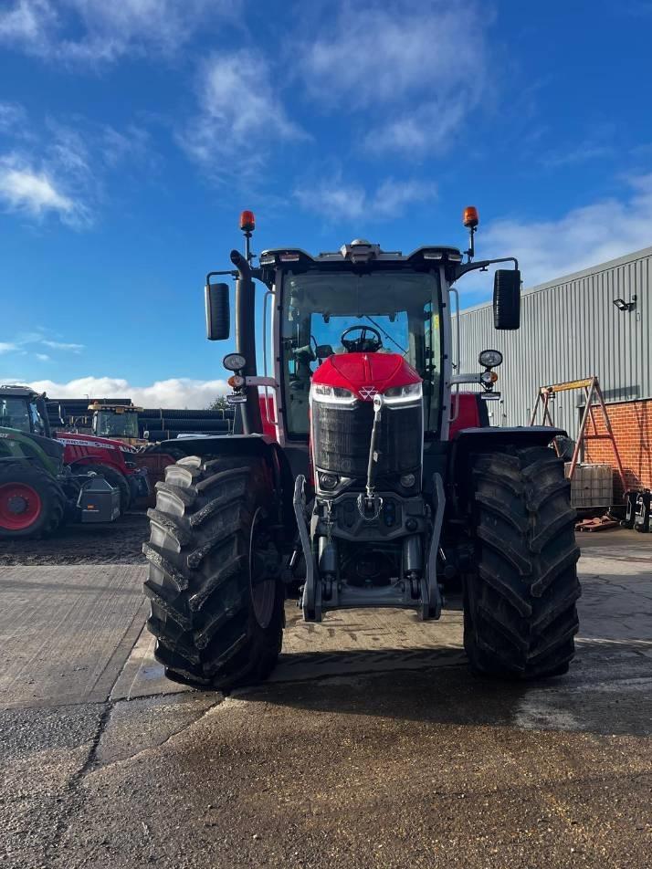 Tractor - Massey Ferguson 8S.265 EXD7