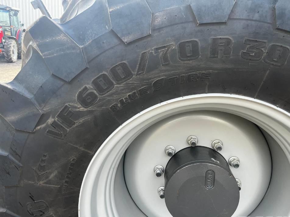 Tractor - Massey Ferguson 8S.265 EXD7